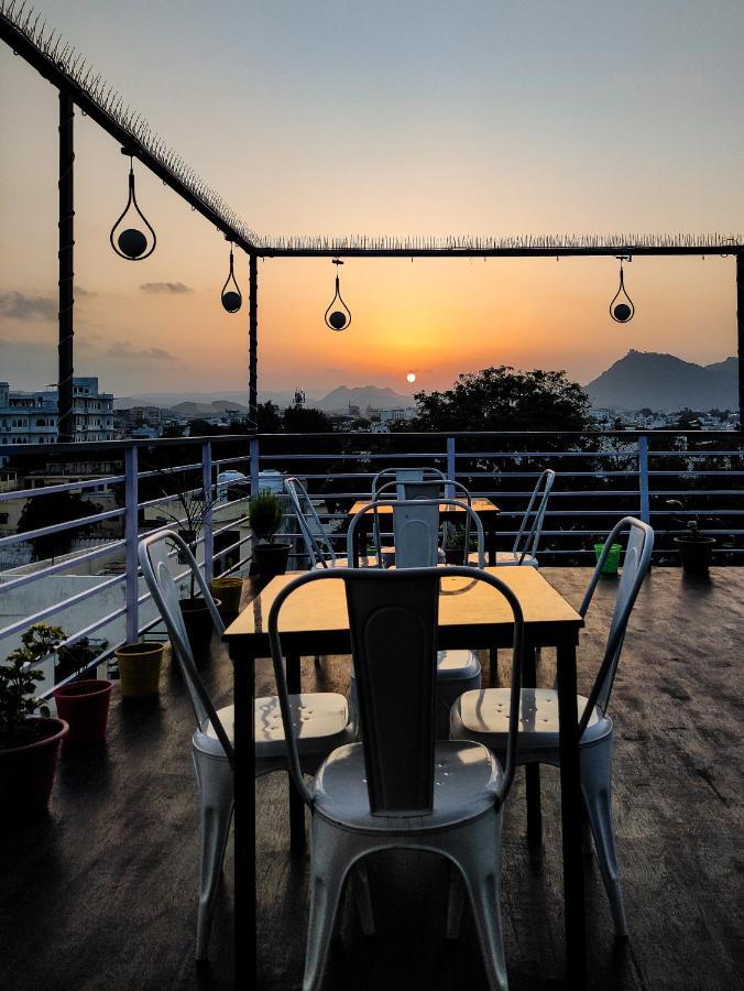 Hotel Lake Bridge Udaipur Eksteriør bilde