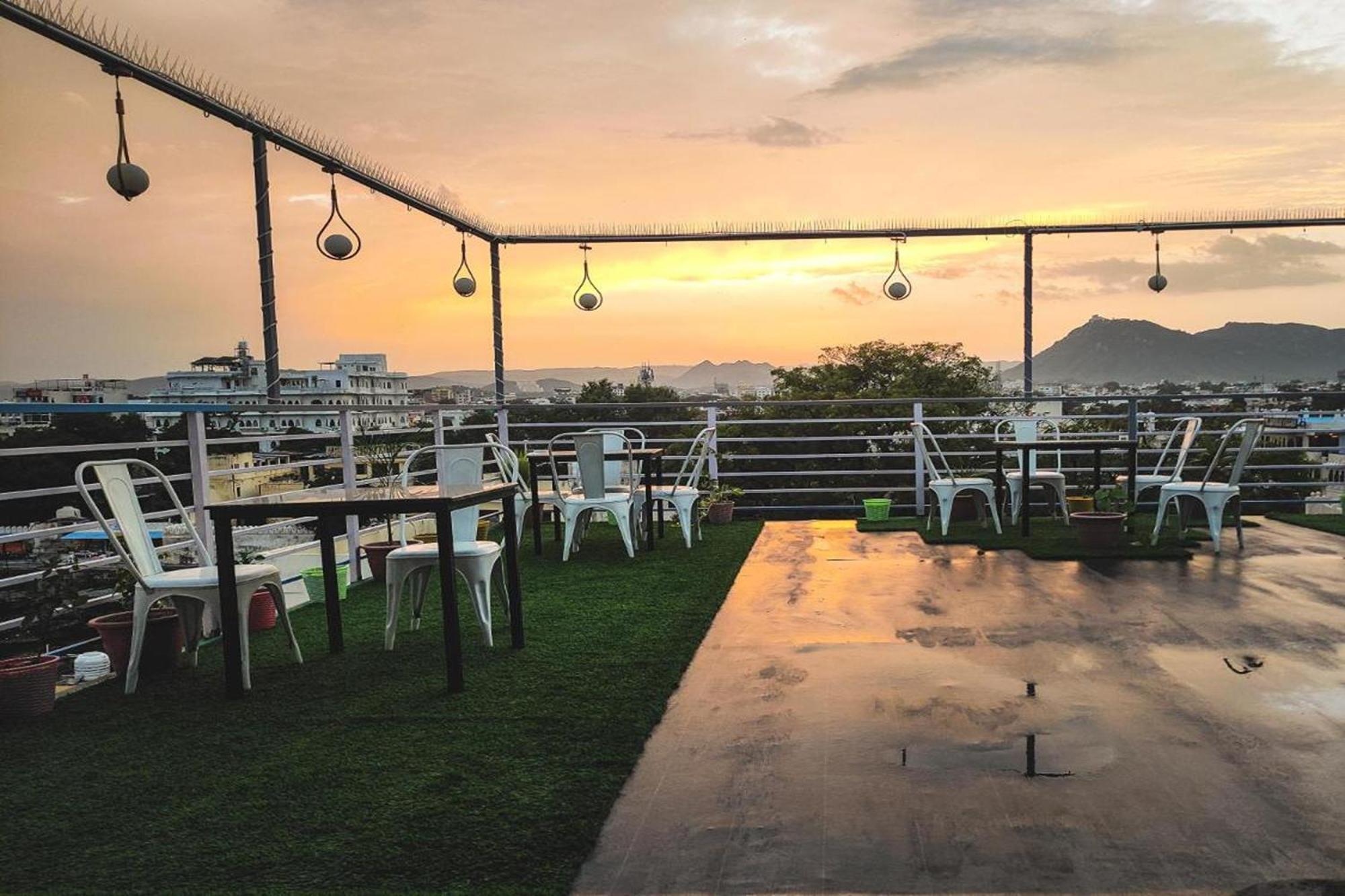 Hotel Lake Bridge Udaipur Eksteriør bilde
